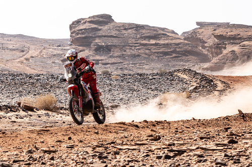 世界最高峰のレース「ダカール・ラリー」とは何か…完走した藤原慎也の「心残り」と「あの道にはあった」と言い切るもの