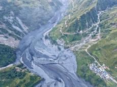 ネパールでまた大規模土石流、少なくとも５人行方不明…地滑りで川がせき止められた後に決壊した可能性