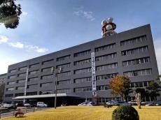 海外で「かけ子」をさせるため女性連行容疑、組員ら男女５人逮捕…特殊詐欺の実行役送り込みに暴力団関与か