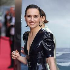 「スター・ウォーズ」主演女優がバセドウ病を告白　「体調が良くない」と言うことの大切さ説く