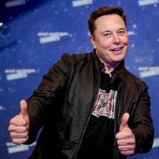 イーロン・マスク氏のスペースⅩ“宇宙旅行時代”へ一歩前進！史上初の民間人による宇宙船外活動に成功