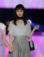 美女モデル　大人気バンド元メンバーとの〝不倫騒動〟について弁明「kuwaのことは叩かないで」