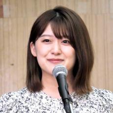 尾崎里紗アナ、日テレ時代の同僚アナと再会　仲良しツーショットにネット｢姉妹みたい｣｢美人すぎるママたち｣