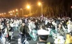 「スープ餃子」目指せ！中国の若者が自転車で大移動！道路封鎖の騒ぎも…お金かけずに楽しむ「夜騎軍」