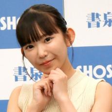 童顔美ボディの第一人者、長澤茉里奈が８年ぶり大判カレンダー「興奮してうれしさでいっぱい」