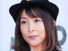 “伝説のグラビアクイーン”かとうれいこ、55歳の超復活にドキッ！大胆肌見せ「やっぱり恥ずかしい」