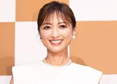 望月理恵アナ53歳誕生日の報告に「全然歳を取らない」「同世代の女神」「若々しくお綺麗」の声